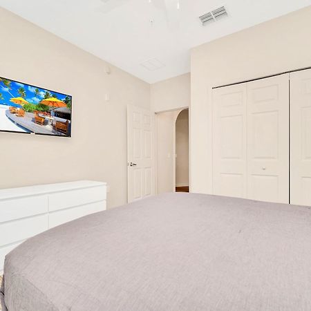 Bright & Modern 2Br Condo With Pool & Hot Tub, Near Disney! Orlando Exteriör bild