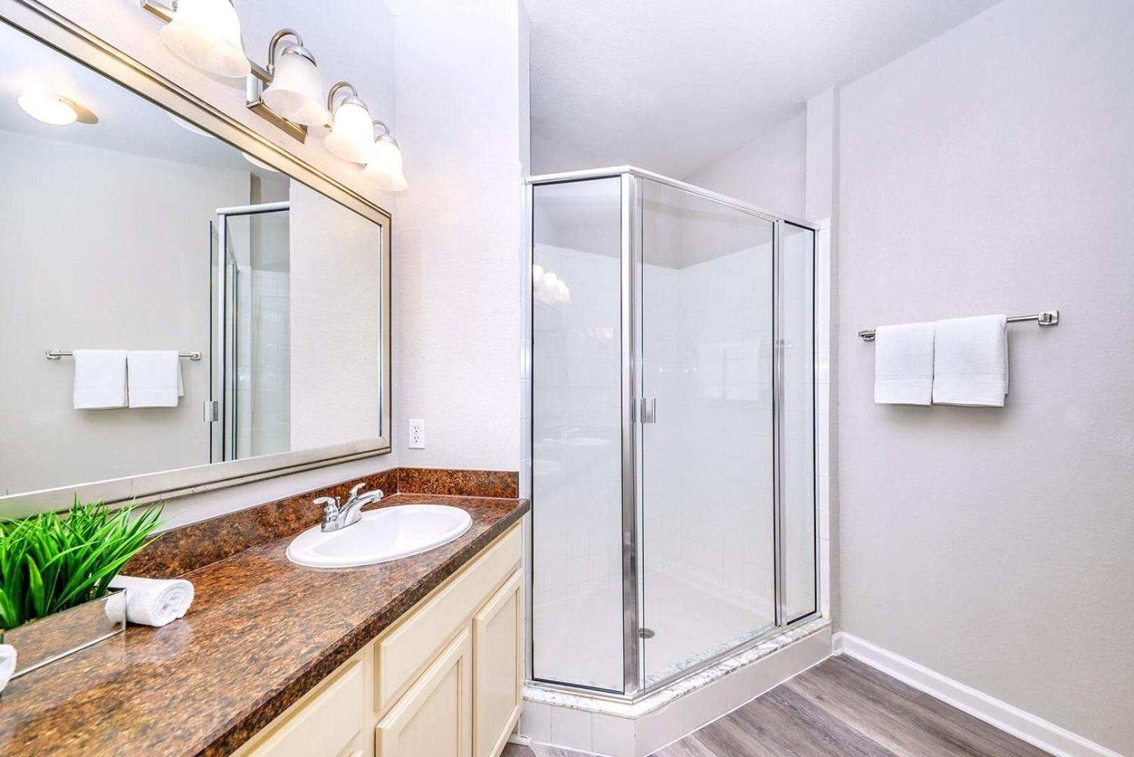 Bright & Modern 2Br Condo With Pool & Hot Tub, Near Disney! Orlando Exteriör bild