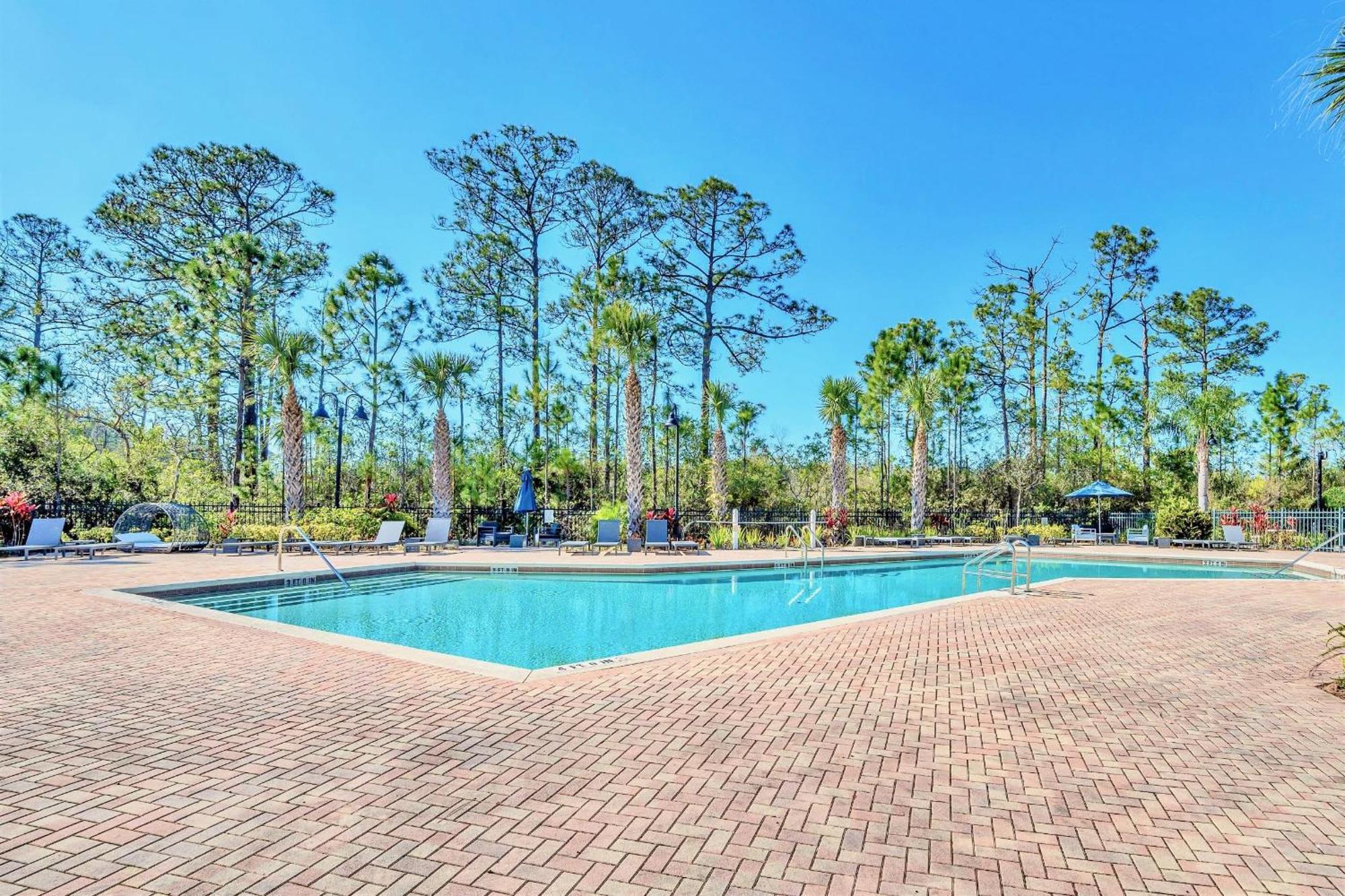 Bright & Modern 2Br Condo With Pool & Hot Tub, Near Disney! Orlando Exteriör bild
